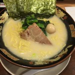 濃厚とんこつ塩ラーメン