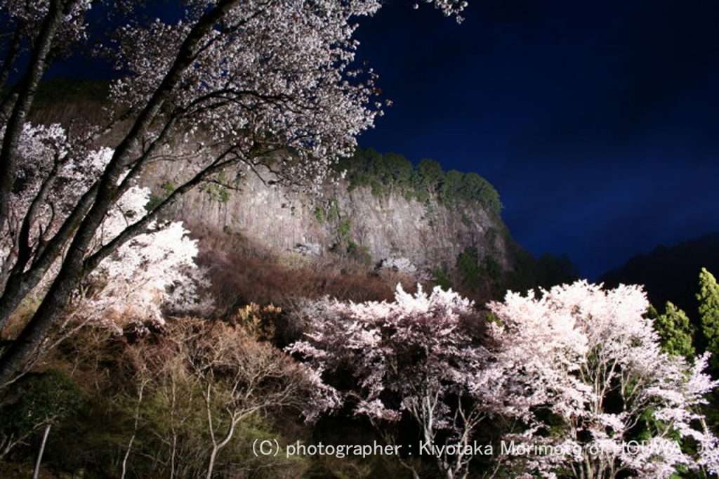 屏風岩