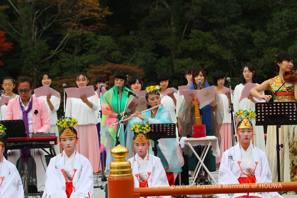 平成28年11月20日開催 伊勢神宮 外宮奉納演奏のもよう