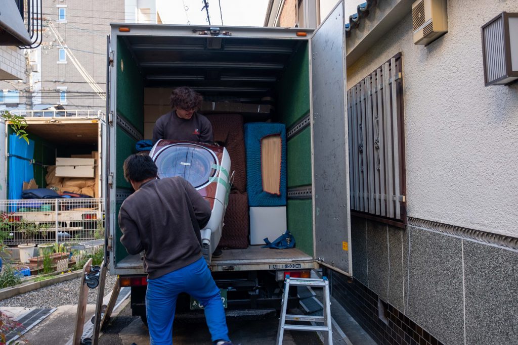 建て替え引越/茨木市積地/お荷物運び出し⑤