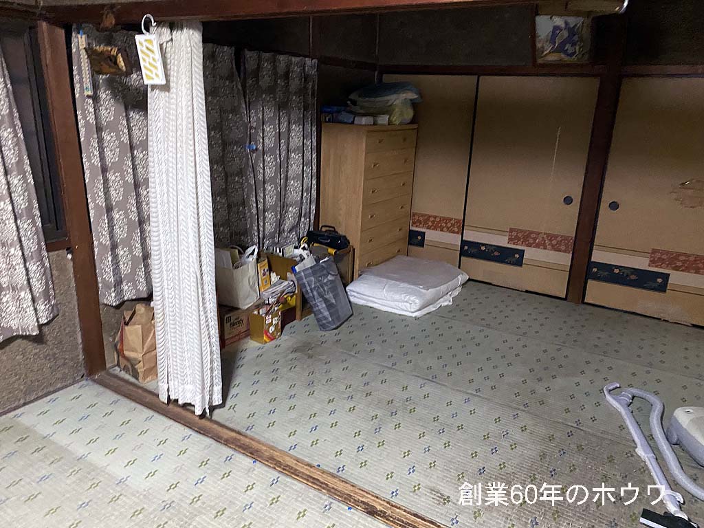 離れ