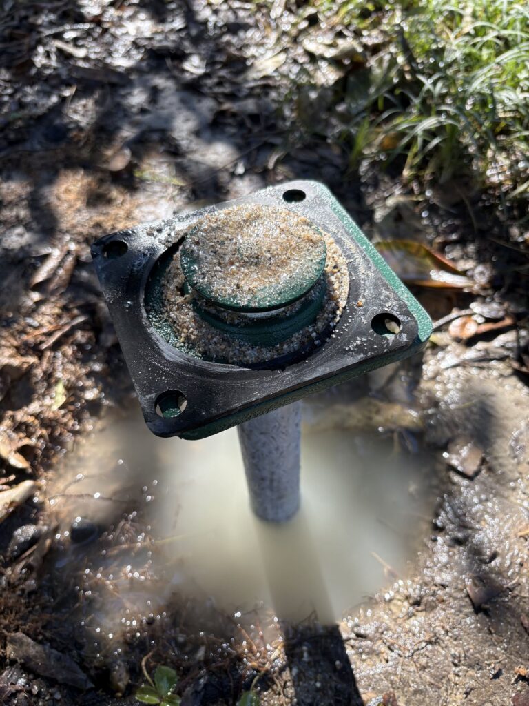 三重県Yさまの場合 「矢太郎Pro・矢太郎Pro用手押しポンプ 東邦工業製ガチャポン・矢太郎Pro用分岐水栓二刀流・ホウワハンマー10Kg・二刀流用ポンプ一発配管砂取り器付き」