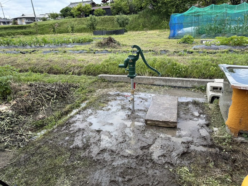 Big Mountain Cafe & Farm様の自家農園に井戸を掘りました！