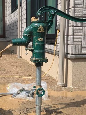 ガチャポン（手押しポンプ）は必須道具です