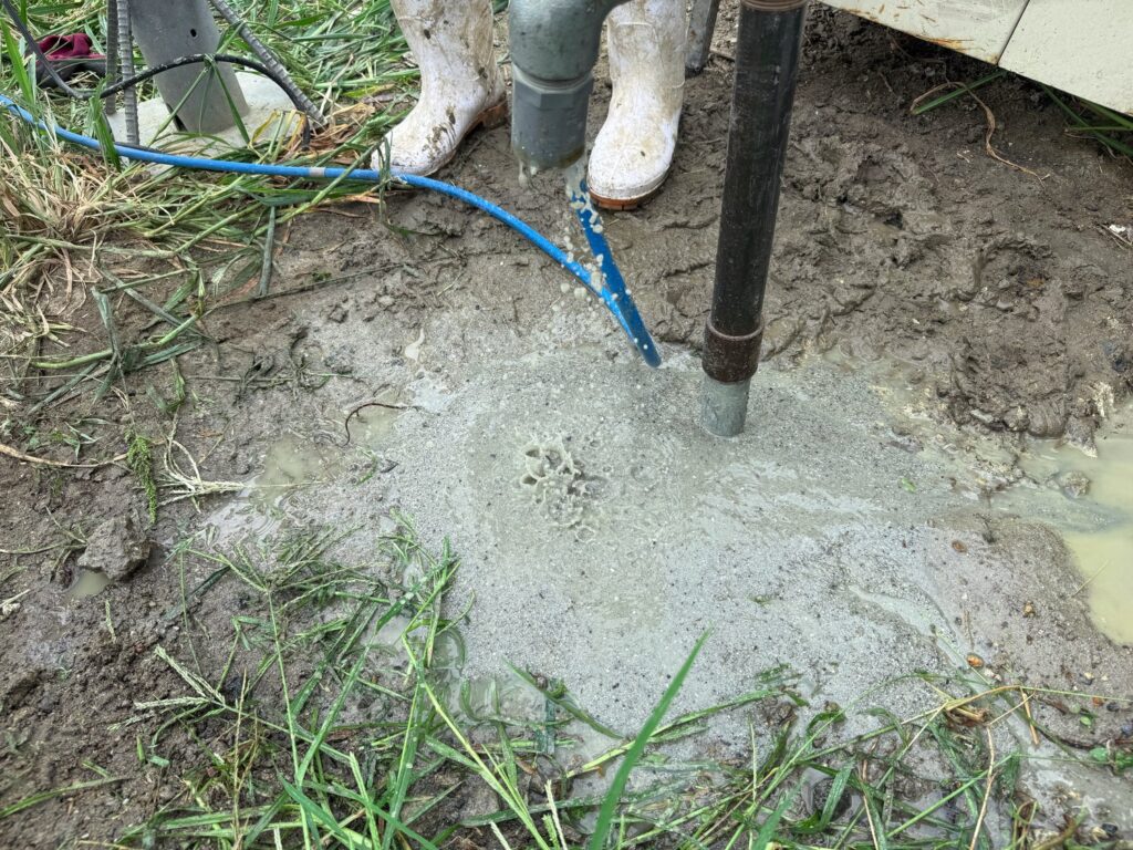 2mで水脈発見するも水量少