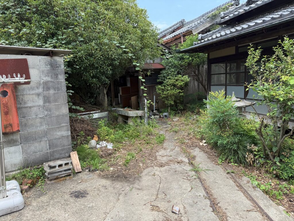 ホウワの井戸蓋で古井戸を使い勝手良く再生しました