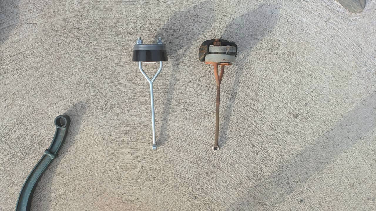 摩耗したピストン