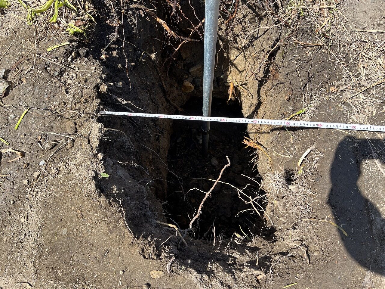 ユンボで掘削した2mの穴 愛知県F様