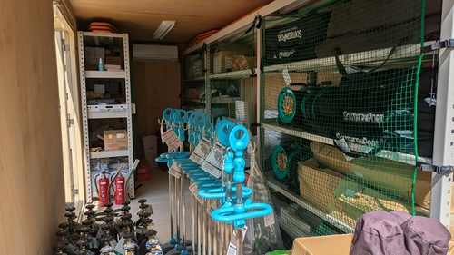 備蓄品戻しと仮設コンテナ撤去4