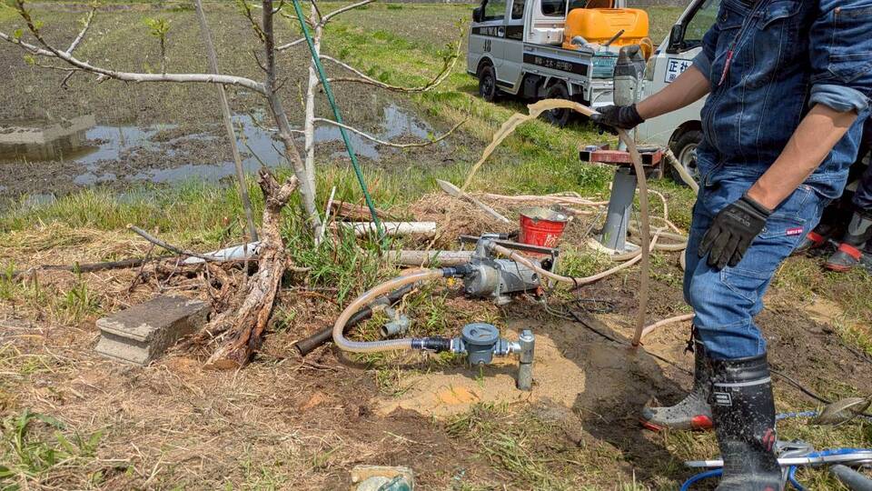 水が噴き出した瞬間