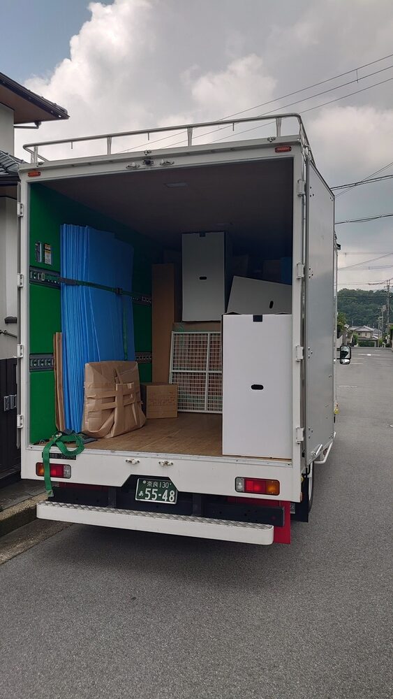トラックへの積み込み完了