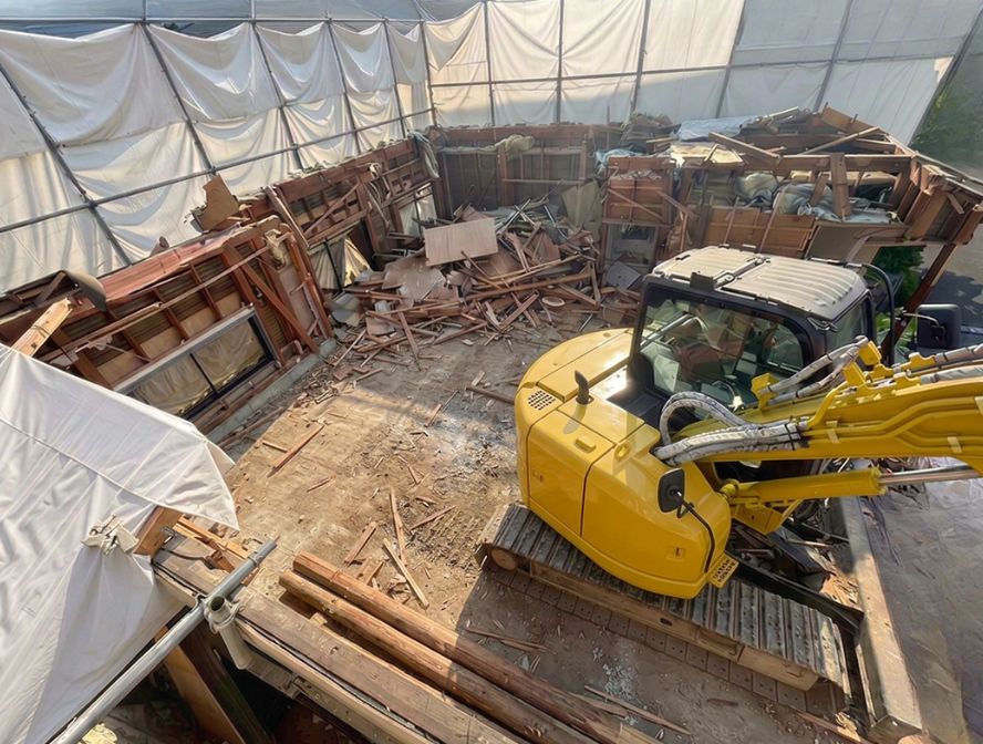 住宅密集地での丁寧な解体養生(内側)