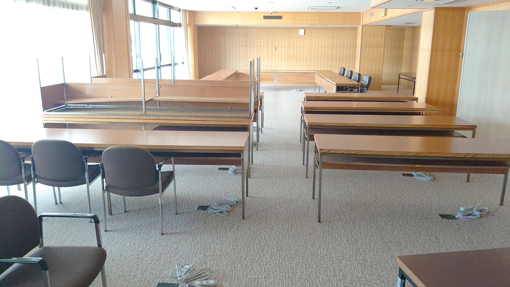 奈良県庁 様：委員会室改修工事に伴う備品移設、及び復旧業務委託
