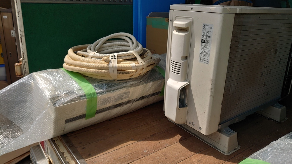 仮住まい行きのエアコン室内機・室外機