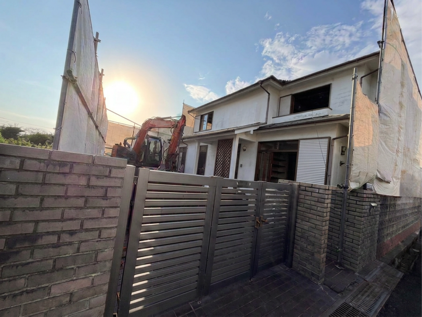 大阪狭山市での実家じまい・建替え解体は、累計実績2626件のホウワ引越建物解体にお任せください