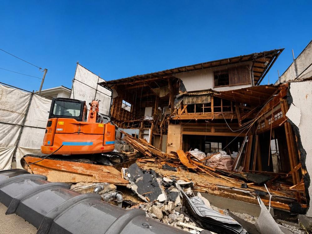 奈良県奈良市の解体工事における外構および庭石撤去の風景