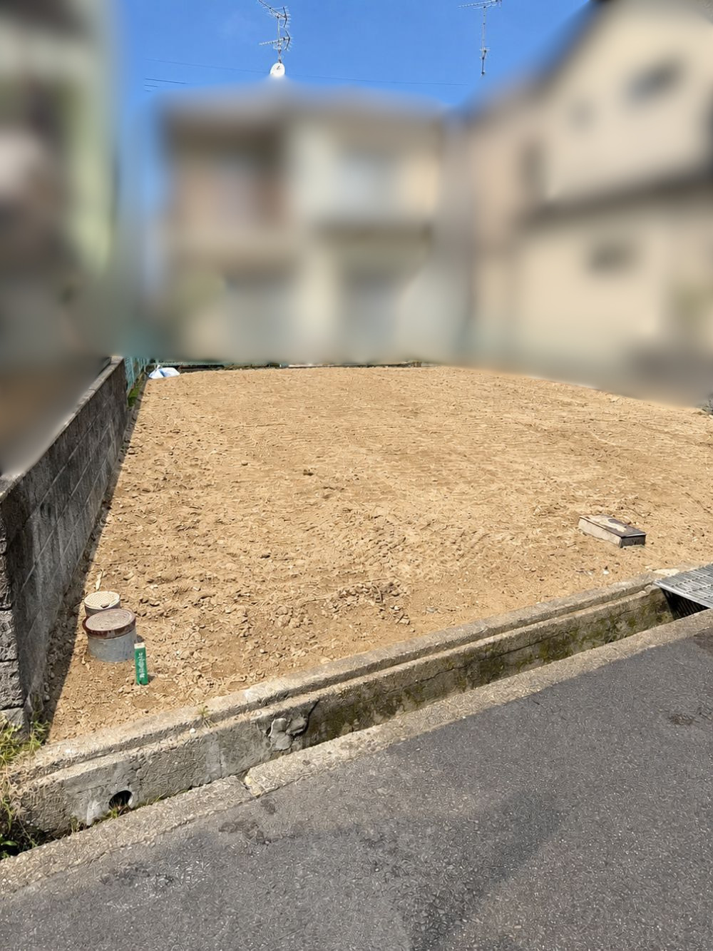 京都府京田辺市での建て替えに伴う木造家屋解体風景